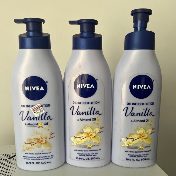 3 x Nivea 16.9 Oz Vanilla & Almond Oil Infused Quick Absorbing Lotion - Picture 1 of 3